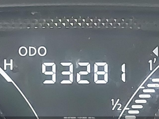 Nissan Versa 1.6 Sv Image 7