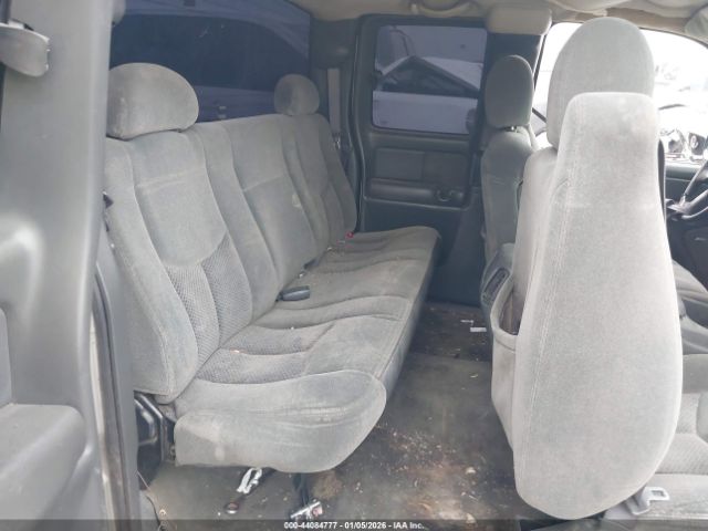 Chevrolet Silverado 1500 Ls Image 12