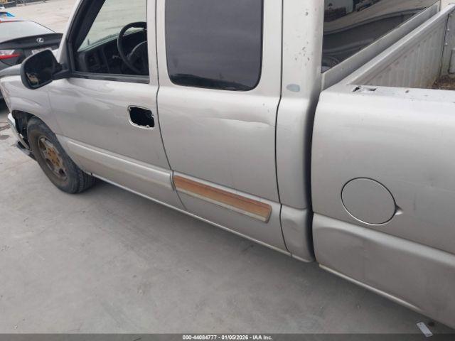Chevrolet Silverado 1500 Ls Image 14