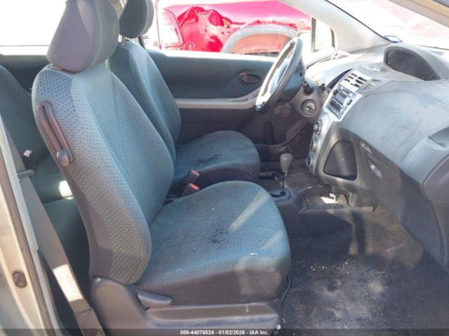 Toyota Yaris Image 6