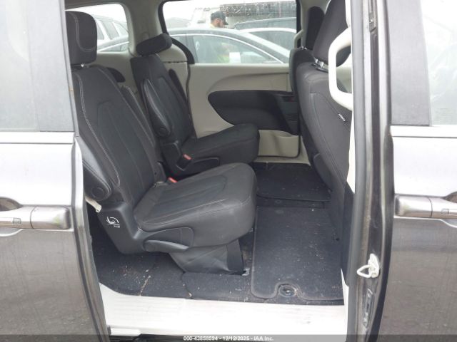 Chrysler Voyager Lx Image 18