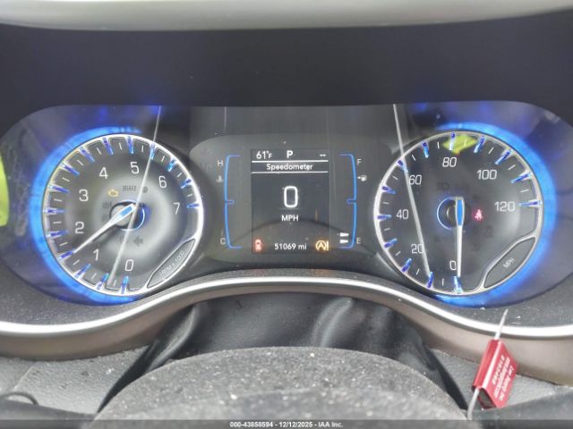 Chrysler Voyager Lx Image 2