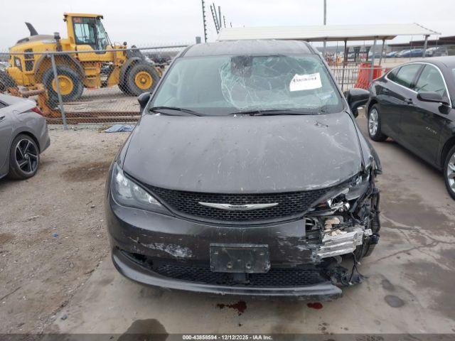 Chrysler Voyager Lx Image 6