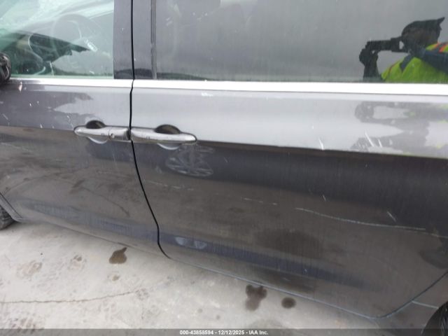 Chrysler Voyager Lx Image 10