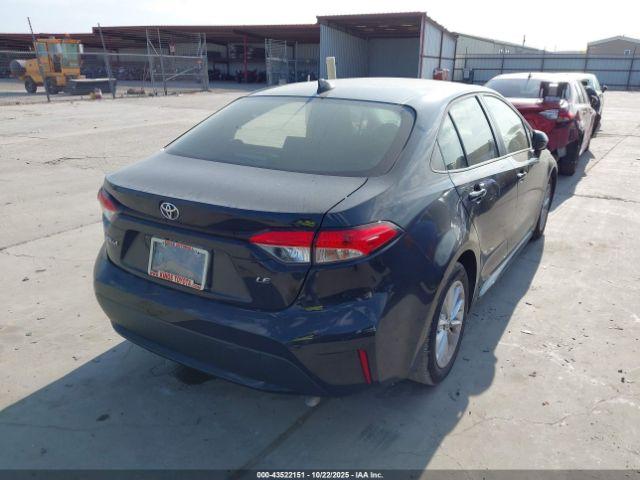 Toyota Corolla Le Image 4