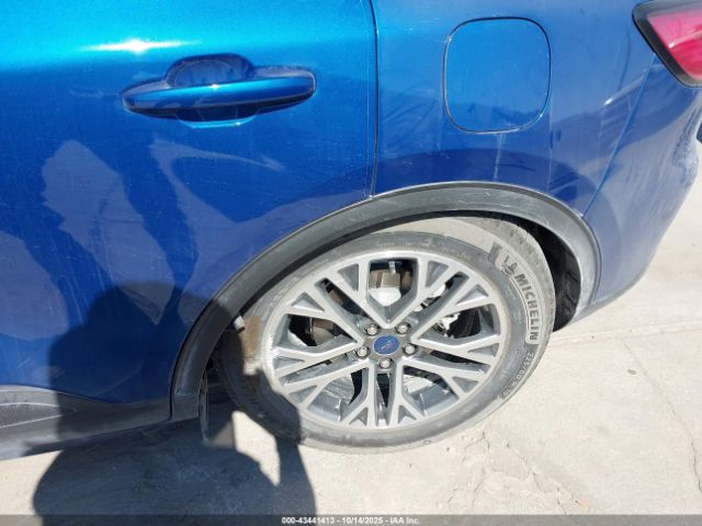 Ford Escape Sel Image 10