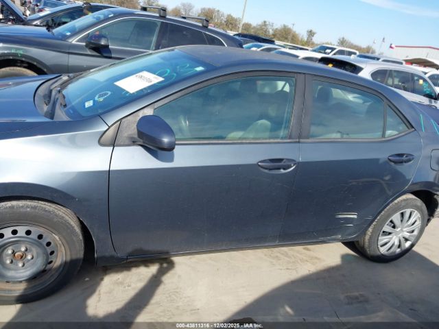 Toyota Corolla Le Image 7