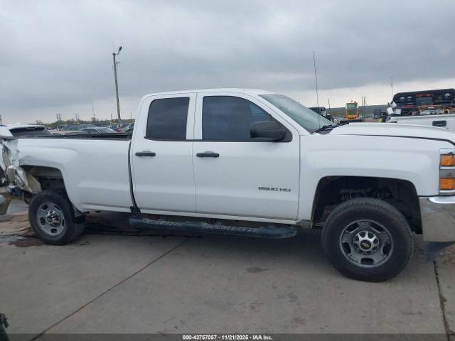 Chevrolet Silverado 2500 Wt Image 11