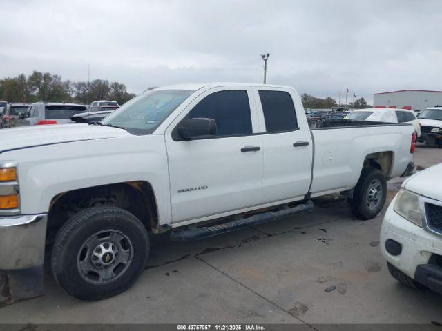 Chevrolet Silverado 2500 Wt Image 3