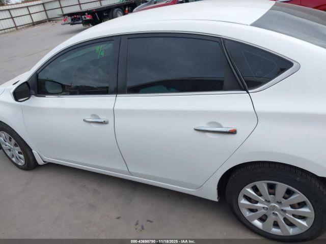 Nissan Sentra S Image 6