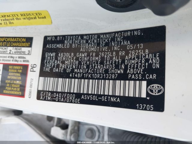 Toyota Camry Le Image 11