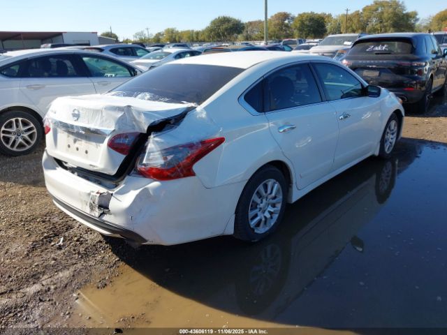 Nissan Altima 2.5 S Image 2