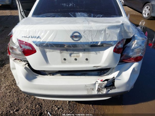 Nissan Altima 2.5 S Image 10