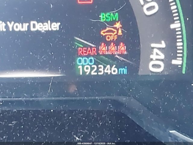 Toyota RAV4 Limited Image 16