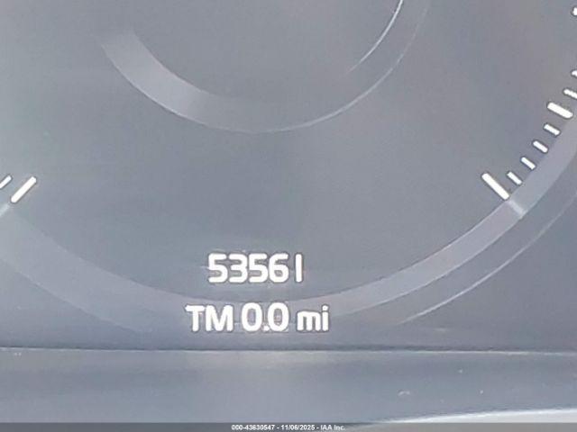 Volvo XC40 T4 R-design Image 2