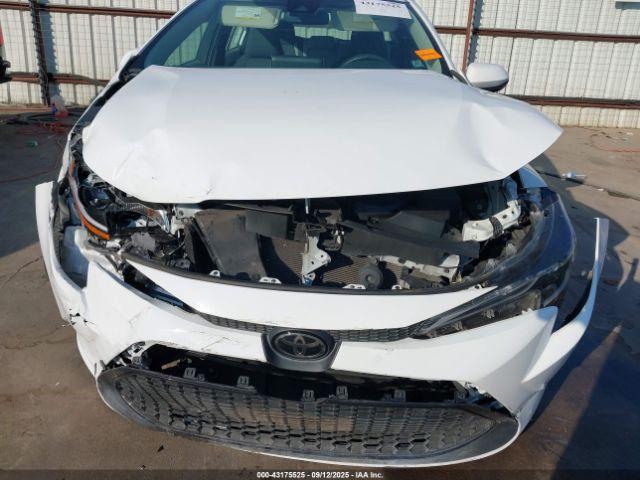 Toyota Corolla Le Image 2