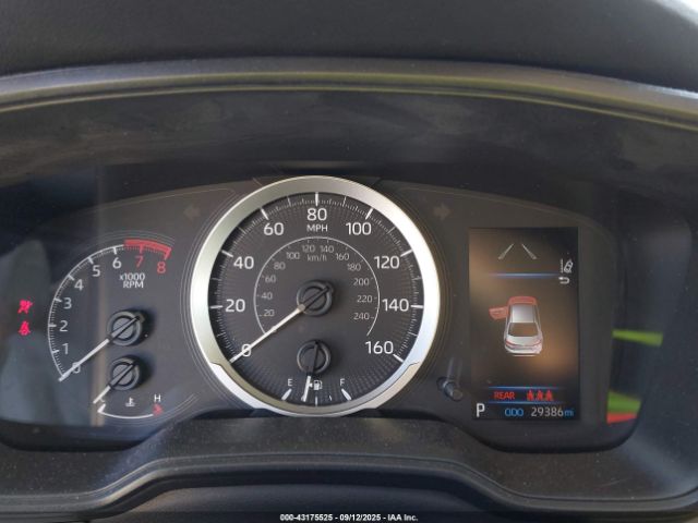 Toyota Corolla Le Image 9