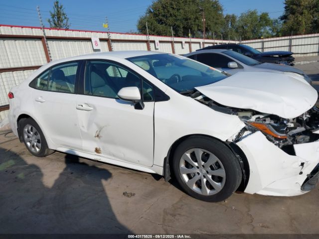 Toyota Corolla Le Image 17