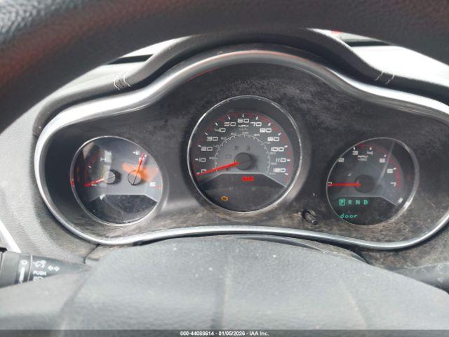 Dodge Avenger Se Image 10