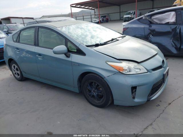  Salvage Toyota Prius