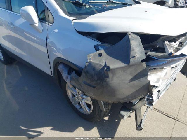 Chevrolet Trax Lt Image 7