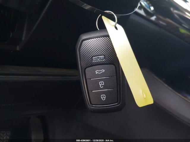 Toyota Avalon Xle Premium Image 14