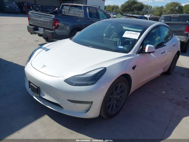 Tesla Model 3 Long Range Dual Motor All-wheel Drive Image 14