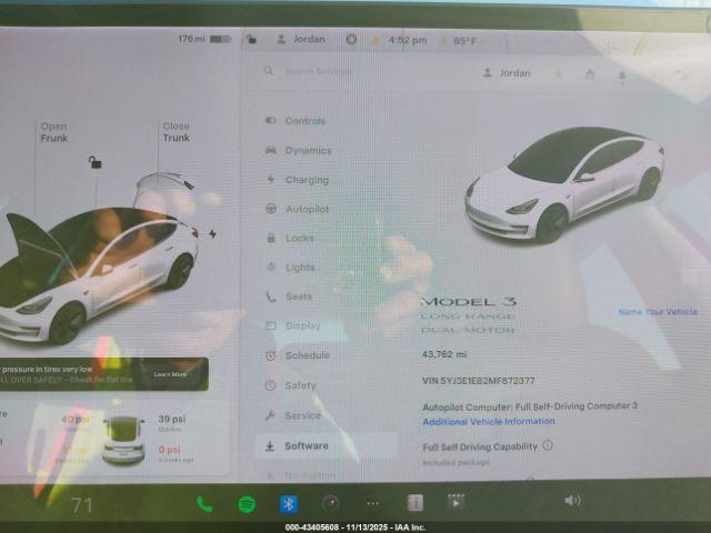 Tesla Model 3 Long Range Dual Motor All-wheel Drive Image 8