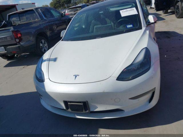 Tesla Model 3 Long Range Dual Motor All-wheel Drive Image 9