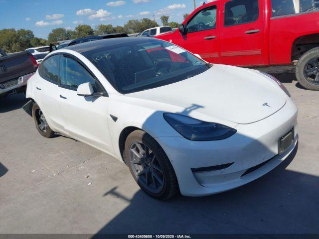 Tesla Model 3 Long Range Dual Motor All-wheel Drive Image 4