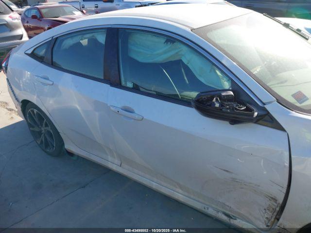 Honda Civic Sport Image 12