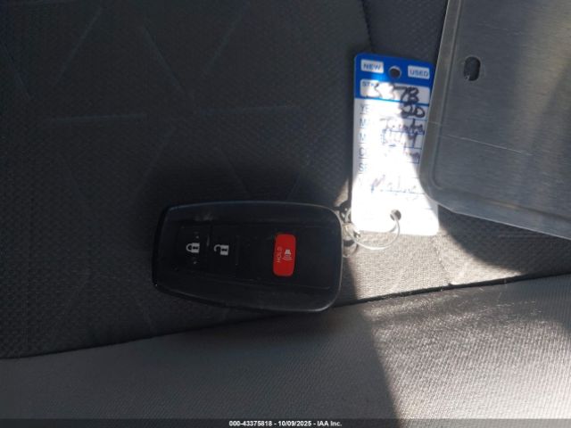 Toyota RAV4 Xle Image 15