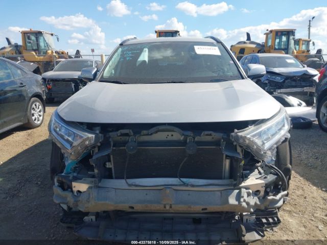 Toyota RAV4 Xle Image 20