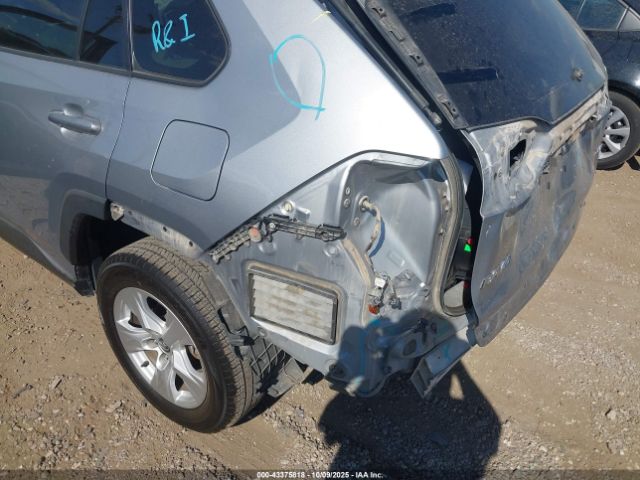 Toyota RAV4 Xle Image 19