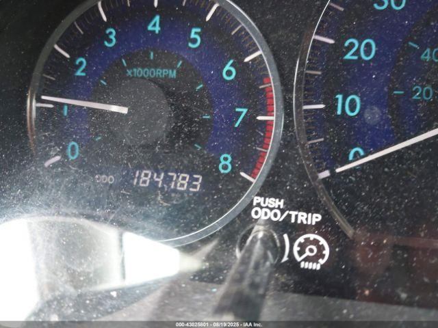 Toyota Sienna Le Image 2