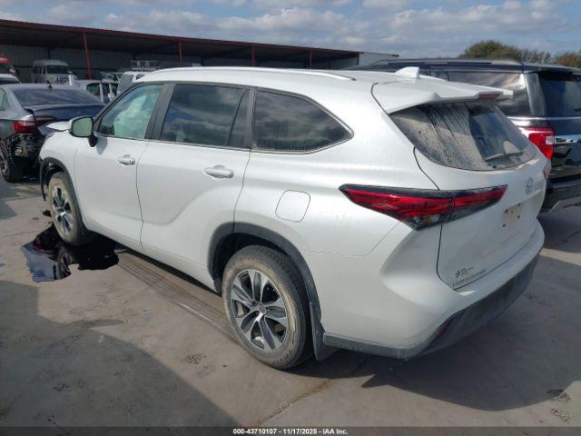 Toyota Highlander Xle Image 4