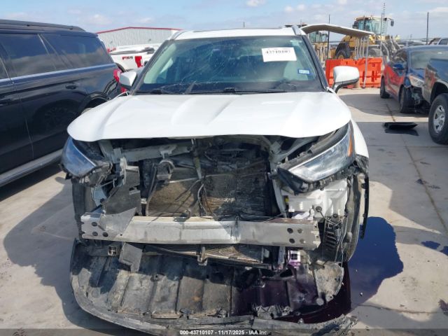 Toyota Highlander Xle Image 17