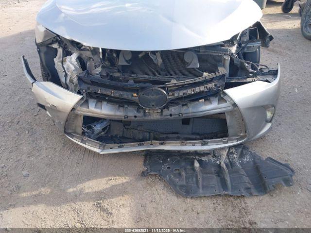 Toyota Camry Se Image 2