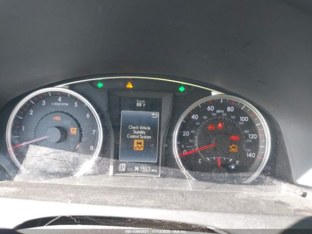 Toyota Camry Se Image 16