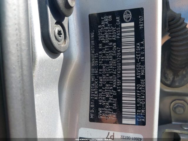 Toyota Camry Se Image 6