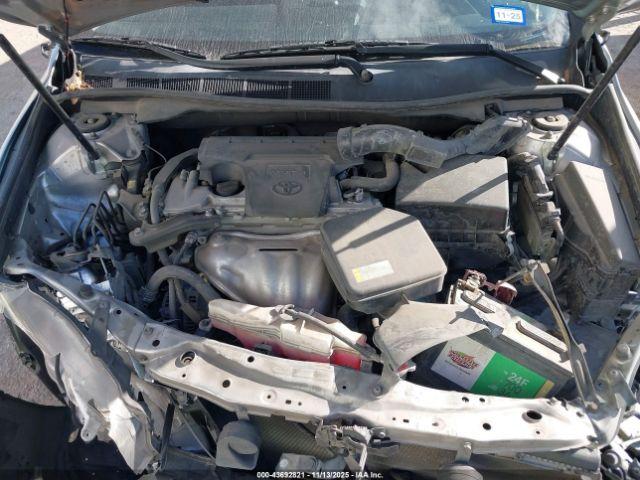 Toyota Camry Se Image 9