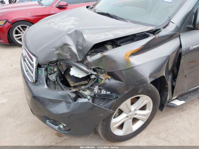 Toyota Highlander Limited V6 Image 4