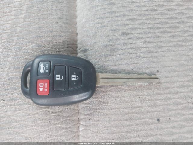 Toyota Corolla Le Plus Image 11