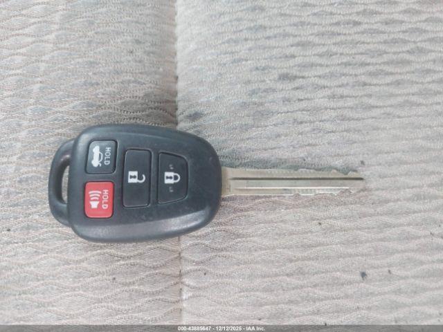 Toyota Corolla Le Plus Image 11