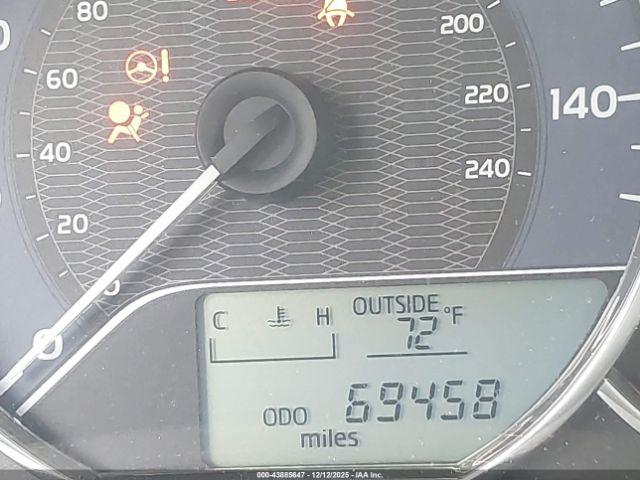 Toyota Corolla Le Plus Image 14