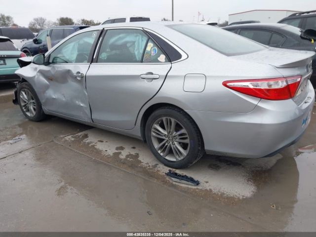 Toyota Camry Se Image 3