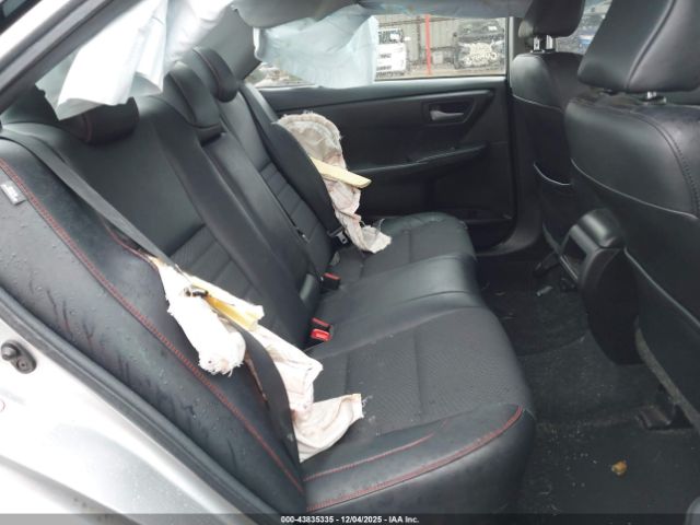 Toyota Camry Se Image 15