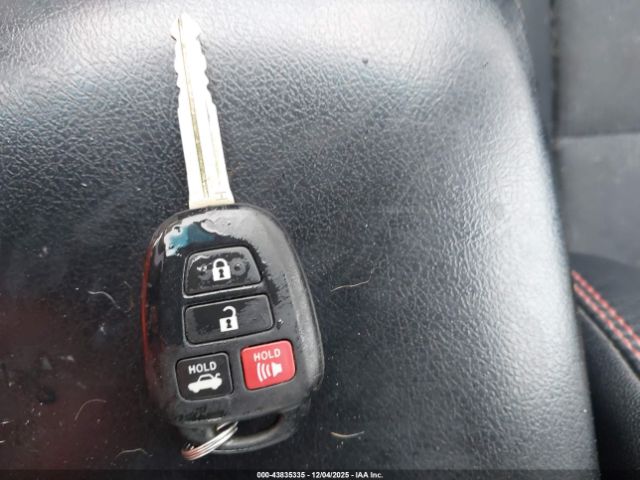 Toyota Camry Se Image 7