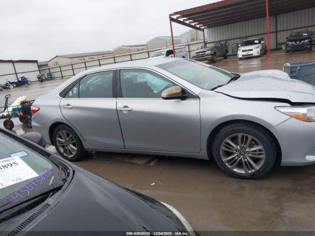 Toyota Camry Se Image 2