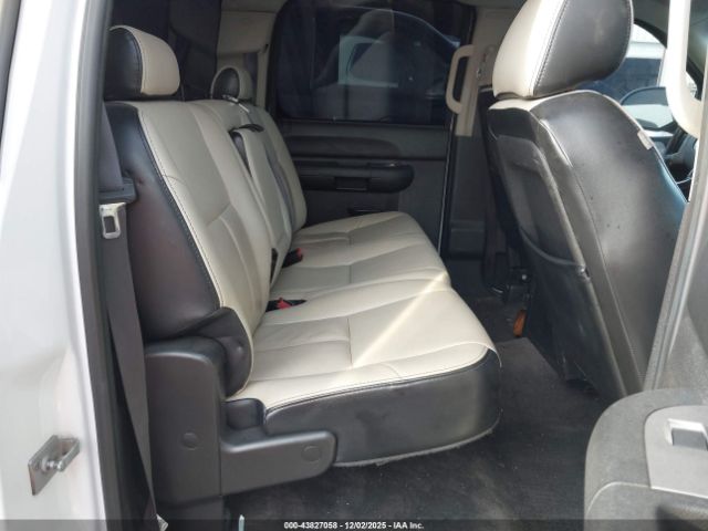 Chevrolet Silverado 1500 Lt Image 15